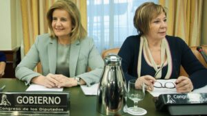 F&aacute;tima B&aacute;&ntilde;ez y Celia Villalobos.