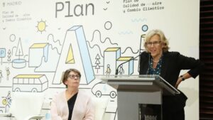 Manuela Carmena e Inés Sabanés.