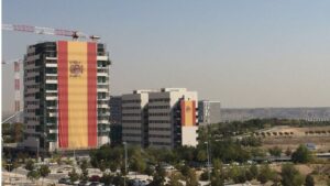 Bandera de España de 731 metros cuadrados.