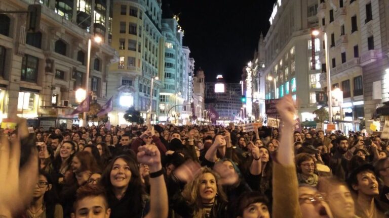 Manifestación contra la violencia sexual contra las mujeres