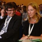 Neus Munté, presidenta del PDeCAT junto a Carles Puigdemont