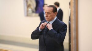 Silvio Berlusconi exprimer ministro de Italia