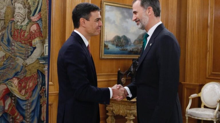 Pedro Sánchez y el Rey Felipe VI