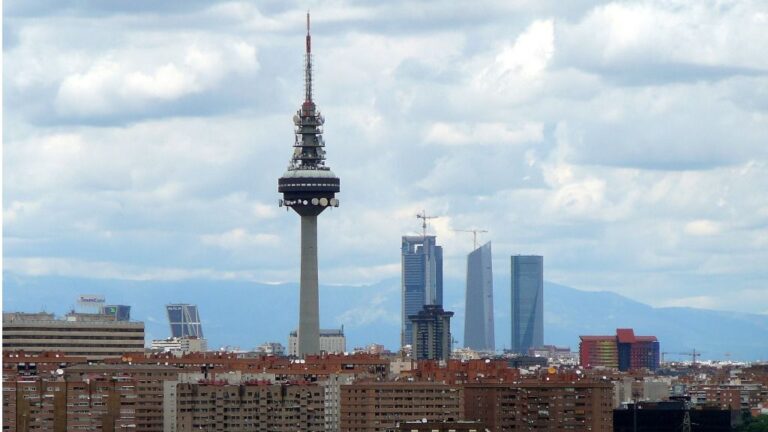 Torre Espana pirulí tve tv rtve