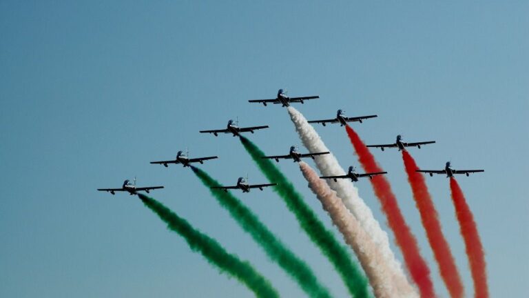 Aviones bandera Italia