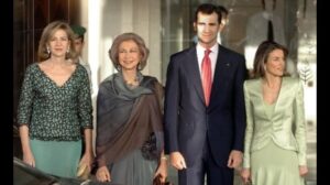 Cristina de Borbón junto a Felipe VI, la reina Sofía y la reina Letizia.