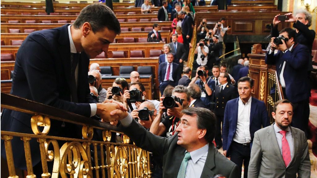 Pedro Sánchez y Aitor Esteban