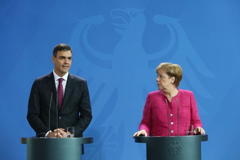 Pedro Sánchez y Angela Merkel