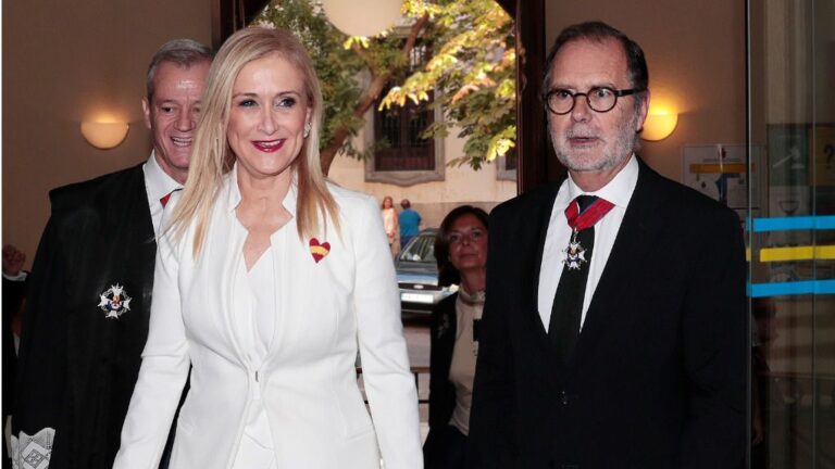 Cristina Cifuentes junto a Francisco Javier Vieira, presidente del TSJM.