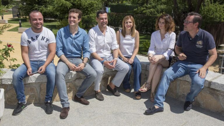 Pablo Casado en una reunión de NNGG de Madrid