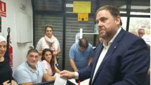 Oriol Junqueras votando