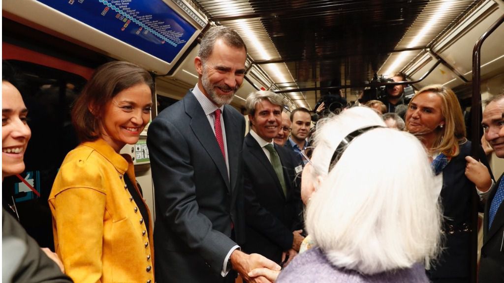 Rey Felipe VI en el Metro de Madrid