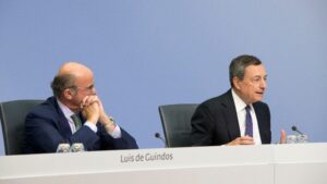 Mario Draghi y Luis de Guindos