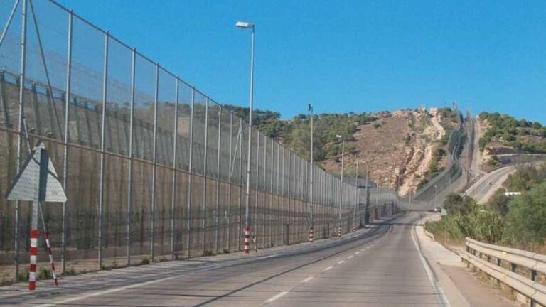 Valla de Melilla