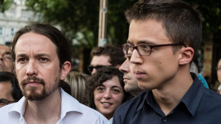 Pablo Iglesias, secretario general de Podemos e Íñigo Errejón