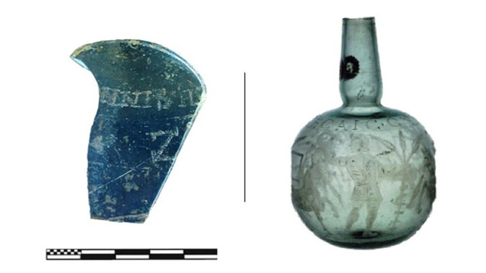 Izquierda: Vidrio localizado en la villa romana de Veranes (Gijón). Derecha: Botella completa del mismo tipo (Isings 103) de la coleccio?n del Museo del Louvre