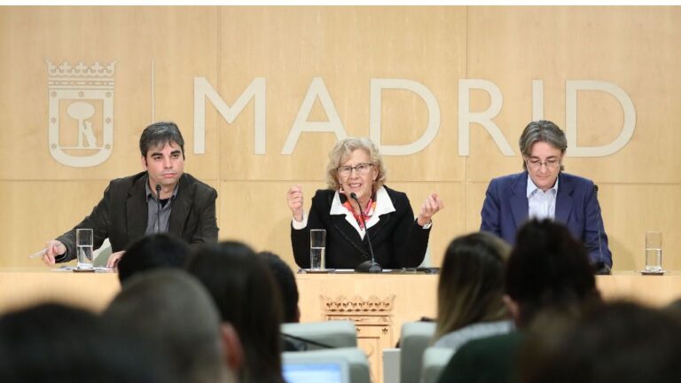 Carmena, Castaño e Higueras.