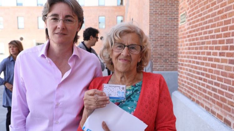 Manuela Carmena y Marta Higueras.