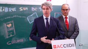 Ángel Garrido, presidente de la Comunidad de Madrid, y Rafael van Grieken, consejero de Educación