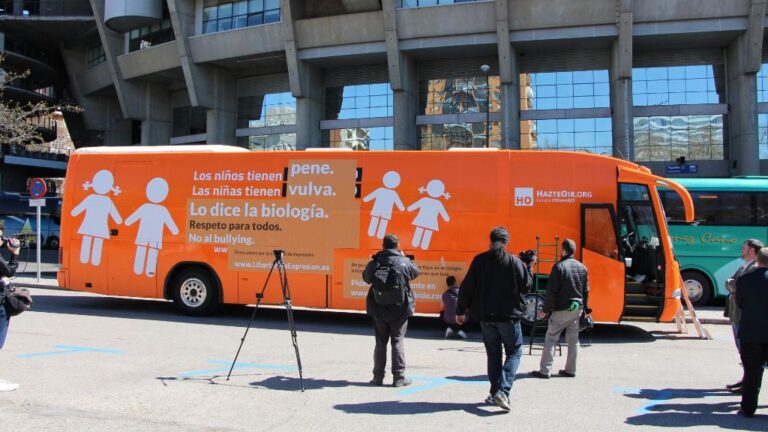 Autobús de HazteOir
