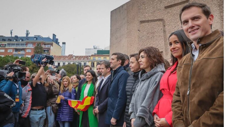 Pablo Casado, Albert Rivera y Santiago Abascal