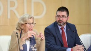 Manuela Carmena y Carlos Sánchez Mato.