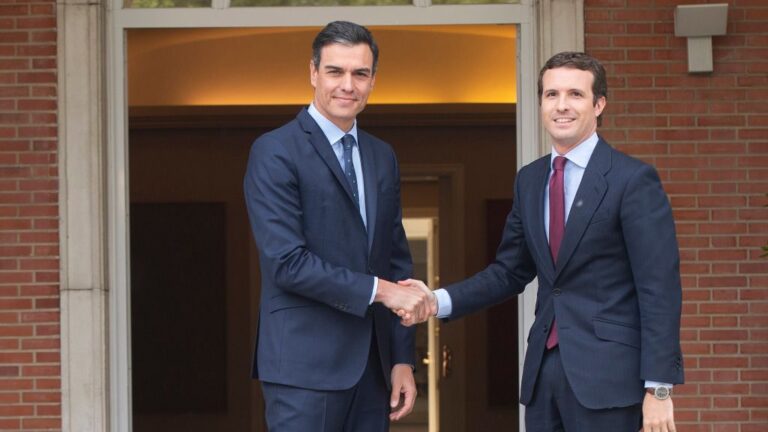 Pedro Sánchez y Pablo Casado