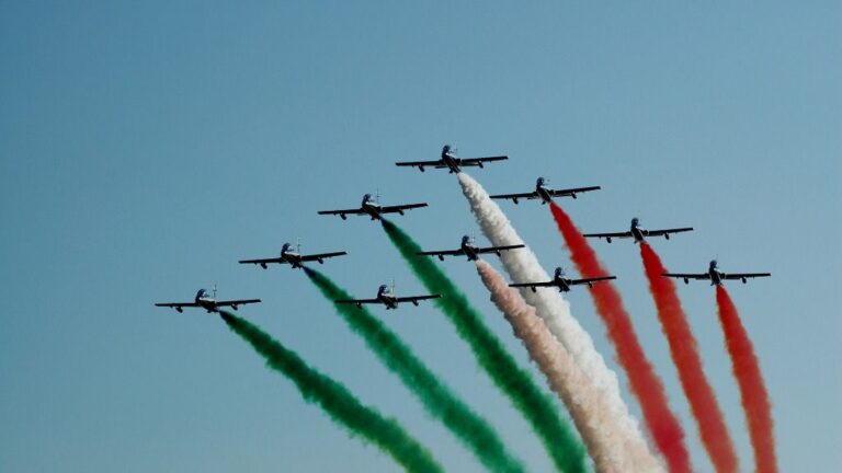 Aviones bandera Italia