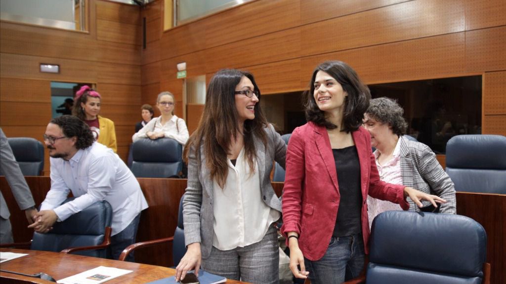 Isabel Serra, portavoz de Unidas Podemos, y Sol Sánchez, número dos del grupo parlamentario