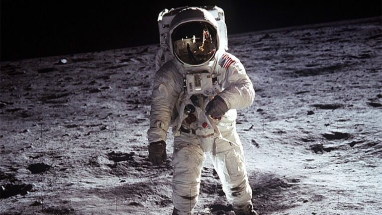 Apolo 11 astronauta
