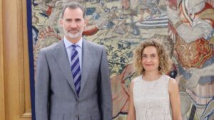 Felipe VI y Meritxell Batet