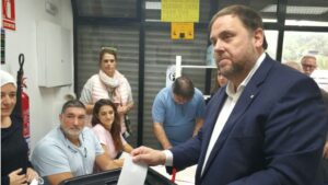 Oriol Junqueras votando