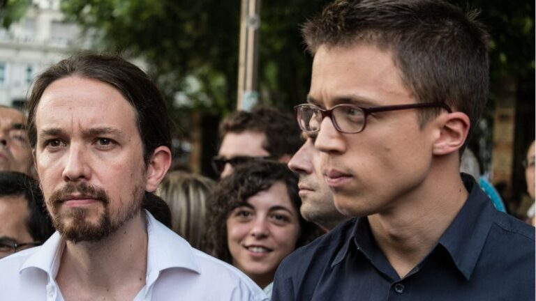 Pablo Iglesias, secretario general de Podemos e Íñigo Errejón