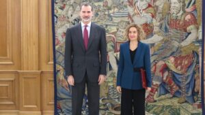 Felipe VI y Meritxell Batet