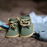 bebe nacimiento nacer familia ropa