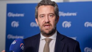 El vicesecretario de Participaci&oacute;n del PP, Jaime de Olano, atiende a los medios de comunicaci&oacute;n para valorar la situaci&oacute;n pol&iacute;tica en la sede del PP en Madrid a 28 de diciembre de 2019