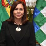 La ministra de Exteriores interina de Bolivia, Karen Longaric