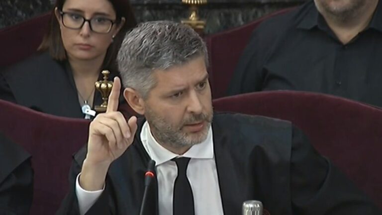 El abogado del exvicepresidente de la Generalitat Oriol Junqueras, Andreu Van den Eynde