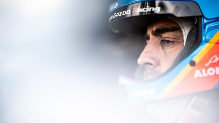 Fernando Alonso, en una etapa del Rally Dakar