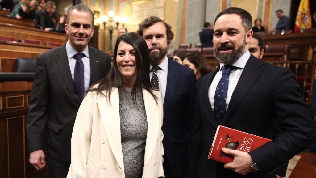 Los diputados de Vox Javier Ortega Smith, Macarena Olona, Iván Espinosa de los Monteros y Santiago Abascal en el Congreso de los Diputados