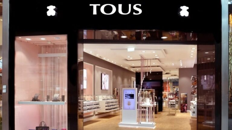 Tous