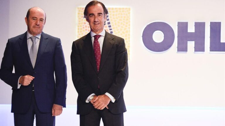 El presidente de OHL, Juan Villar-Mir, y el consejero delegado, Juan Antonio Fernández Gallar