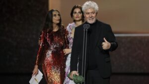 Mejor dirección es para Pedro Almodóvar por Dolor y gloria en la XXXIV edición de los Premios Goya
