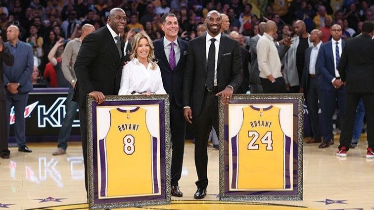 Los Lakers retiran los dorsales de Kobe Bryant