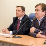 Luis Planas y Guillermo Fernández Vara en rueda de prensa en la apertura de Agroexpo 2020 en Don Benito