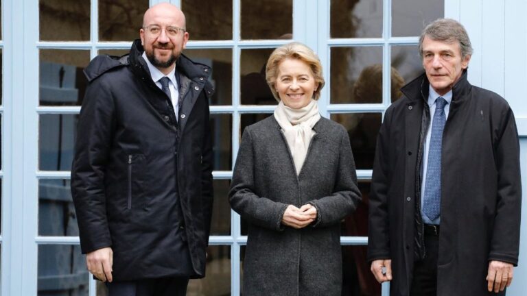 Charles Michel, Ursula von der Leyen y David Sassoli