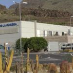 Exterior del Hospital de La Gomera en el que sanidad ha aislado a cinco personas para estudiar un posible contagio de coronavirus, en La Gomera /Islas Canarias