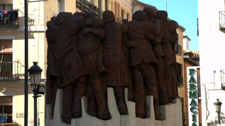 Estatua matanza abogados de Atocha