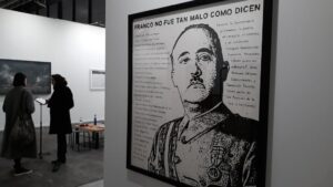 La obra 'Franco no fue tan malo como dicen' que se expone en la 39 edición de ArcoMadrid