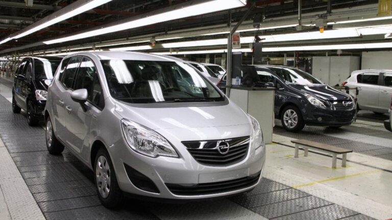 Opel Meriva En La Planta De Figueruelas